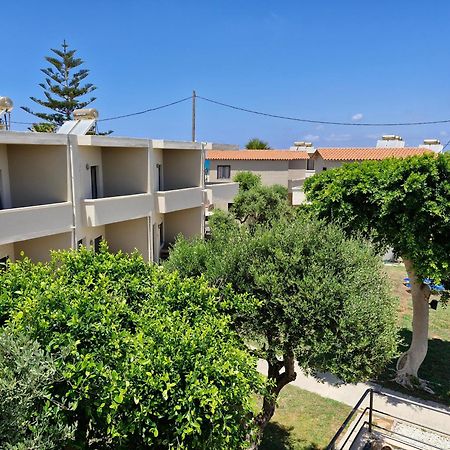 Creteco Hotel & Suites Goúrnes 外观 照片